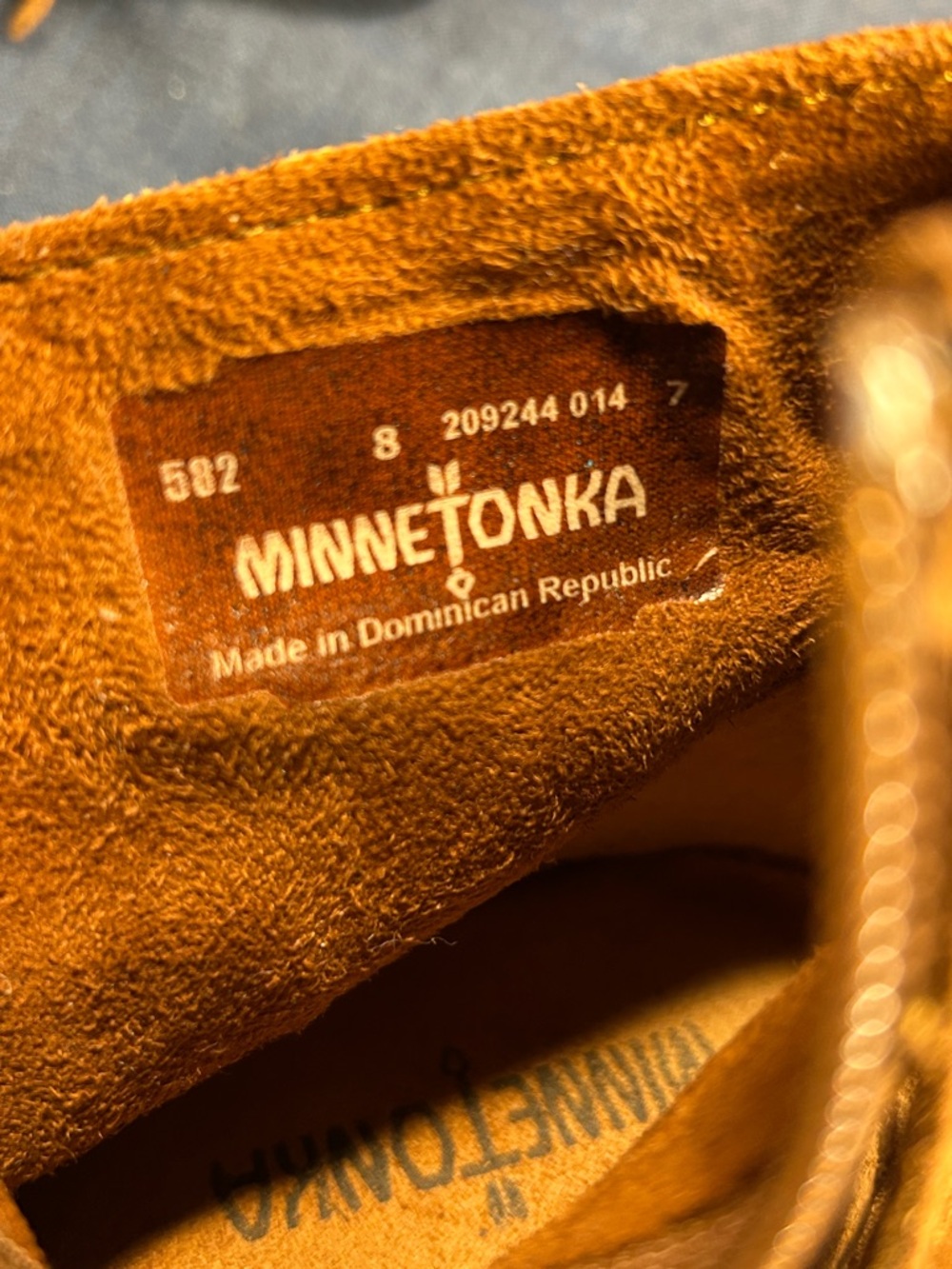 Minnetonka leather ankle booties moccasins with fringe - Picture 12 of 14